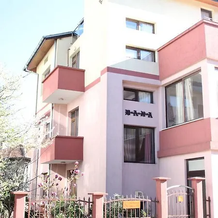 Πανσιόν Dara 2*