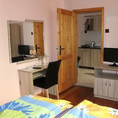 Dara Πανσιόν 2*