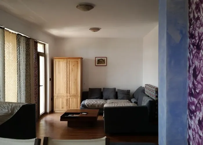 Dara Pensiune Țarevo