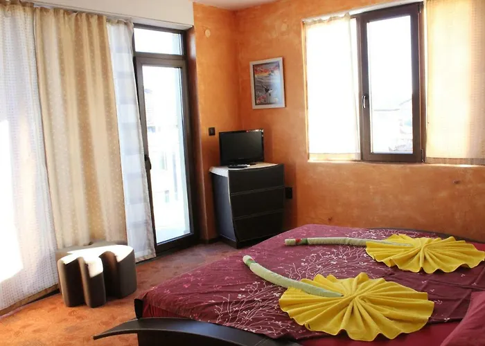 Dara Pensiune Țarevo