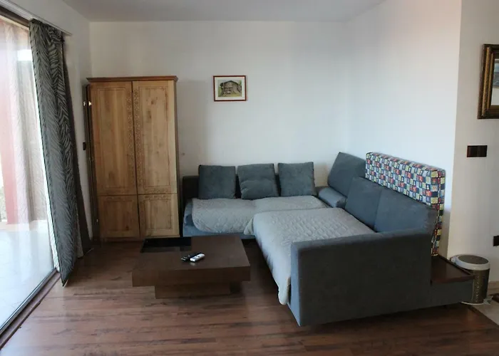 Dara Pensiune Țarevo